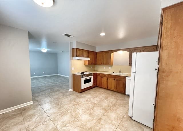 1768  Kuehler Ave, New Braunfels, TX 78130 — photo 10