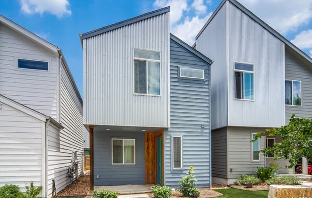 330  Clay St Unit 11