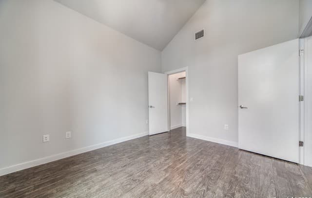 330  Clay St Unit 11, San Antonio, TX 78204 — photo 8