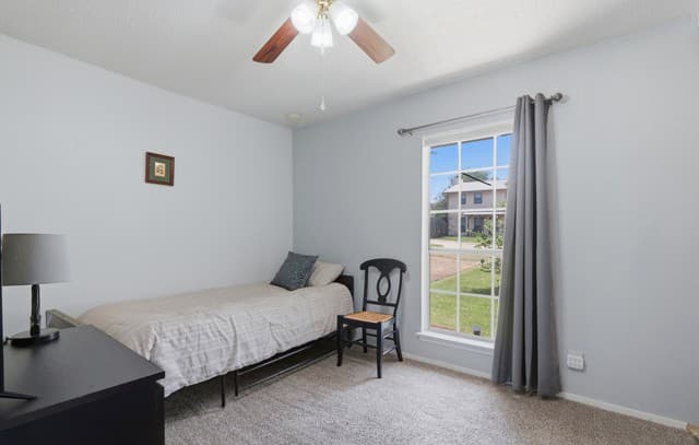 5815  Lake Wind St, San Antonio, TX 78222 — photo 25