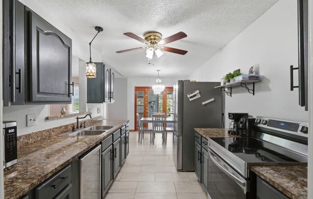 5815  Lake Wind St, San Antonio, TX 78222 — photo 3