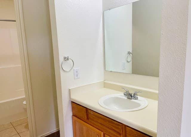 15418  Kamary Ln, San Antonio, TX 78247 — photo 10