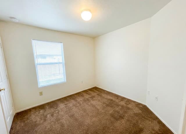 15418  Kamary Ln, San Antonio, TX 78247 — photo 14