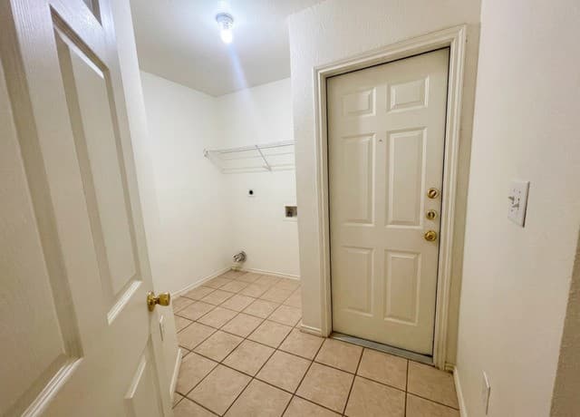 15418  Kamary Ln, San Antonio, TX 78247 — photo 15