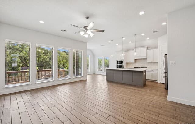 1018  Quemada Rnch, San Antonio, TX 78245 — photo 8