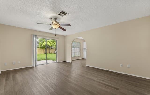 5907  Cliff Trail Dr, San Antonio, TX 78250 — photo 10