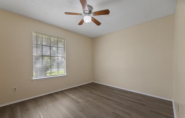5907  Cliff Trail Dr, San Antonio, TX 78250 — photo 13