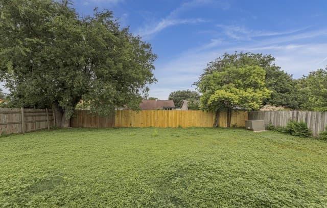 5907  Cliff Trail Dr, San Antonio, TX 78250 — photo 21