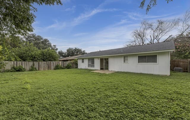 5907  Cliff Trail Dr, San Antonio, TX 78250 — photo 22