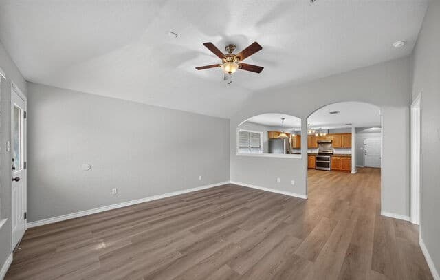 10419  Goldcrest Ml, San Antonio, TX 78239 — photo 10