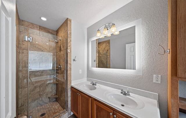 10419  Goldcrest Ml, San Antonio, TX 78239 — photo 15