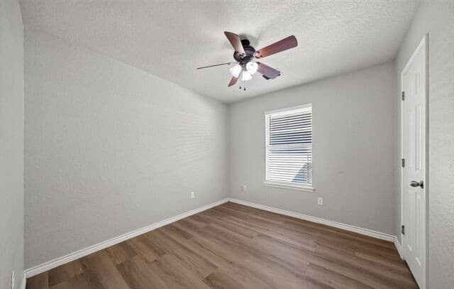 10419  Goldcrest Ml, San Antonio, TX 78239 — photo 17