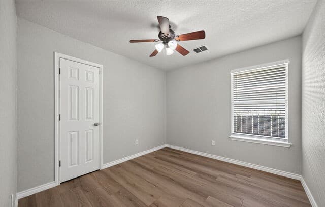 10419  Goldcrest Ml, San Antonio, TX 78239 — photo 18
