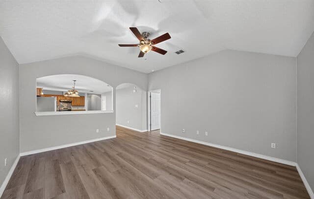 10419  Goldcrest Ml, San Antonio, TX 78239 — photo 9
