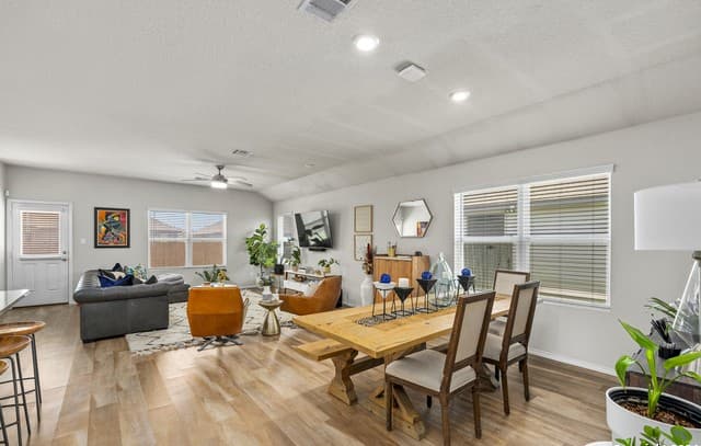 10674  Penelope Way, Converse, TX 78109 — photo 7