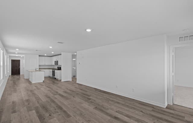 8223  Smithers Avenue, San Antonio, TX 78252 — photo 12