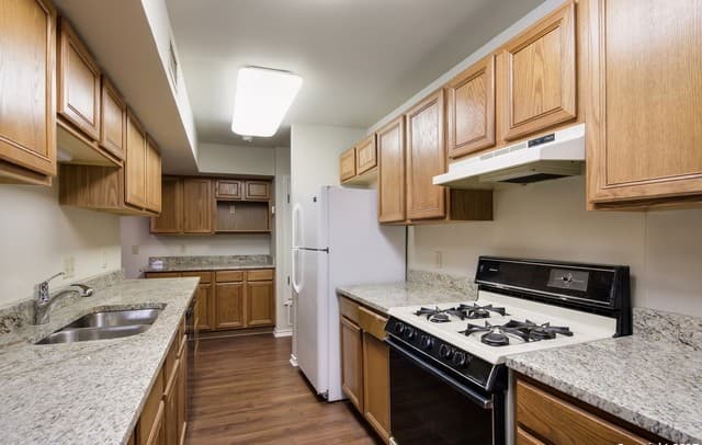 824  Terrell Rd, San Antonio, TX 78209 — photo 14