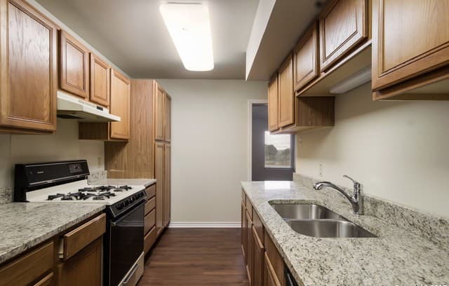 824  Terrell Rd, San Antonio, TX 78209 — photo 15