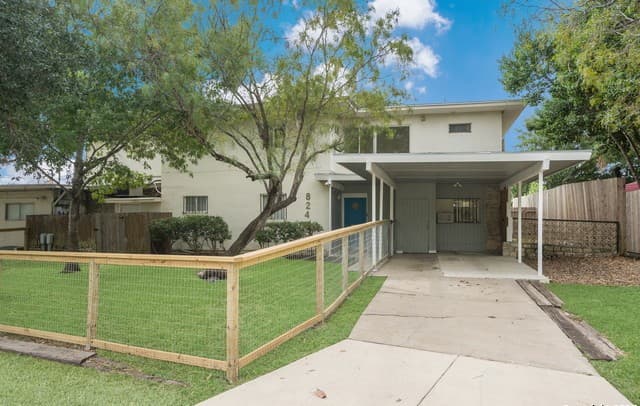 824  Terrell Rd, San Antonio, TX 78209 — photo 2