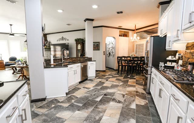 13702  French Park, Helotes, TX 78023 — photo 11