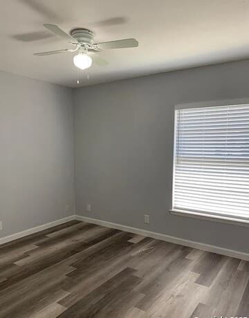 5135  Tom Stafford Dr, Kirby, TX 78219 — photo 10