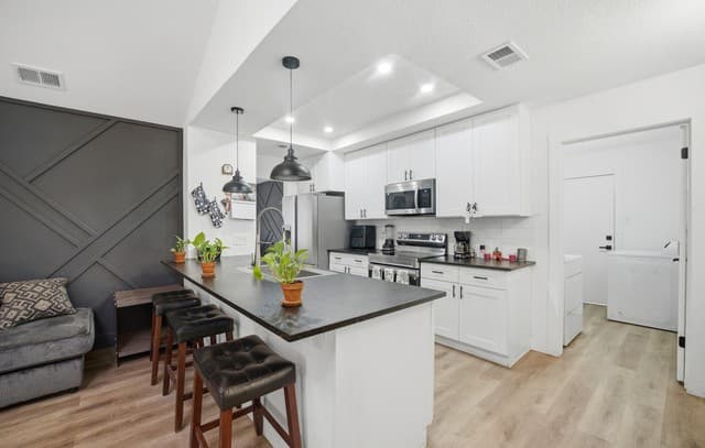 7867  Lark Rdg, San Antonio, TX 78250 — photo 10
