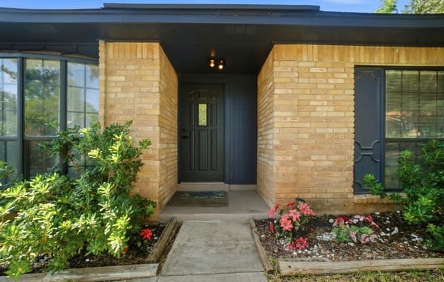 7867  Lark Rdg, San Antonio, TX 78250 — photo 4