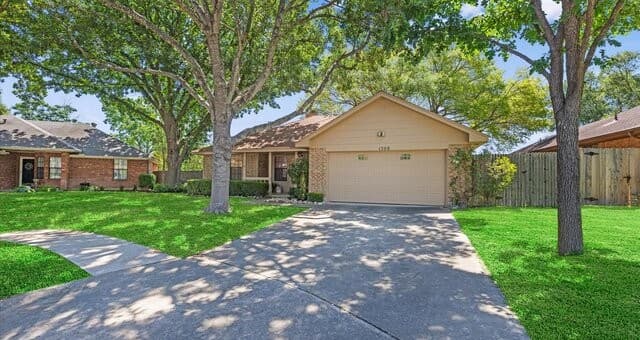 1508 Greenwood