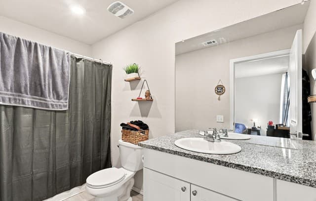 11931  Catbird, San Antonio, TX 78221 — photo 16