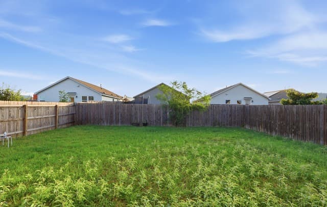 11931  Catbird, San Antonio, TX 78221 — photo 23
