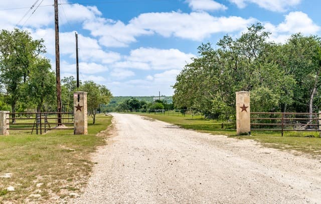 TBD N Chisolm Trail