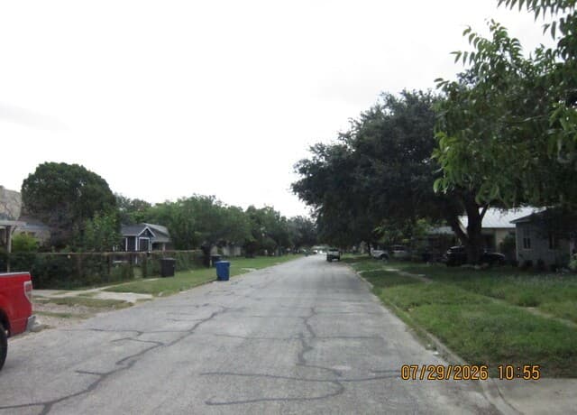 1915  Hicks Ave, San Antonio, TX 78210 — photo 4