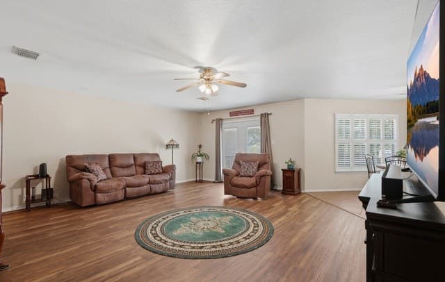 121  Springtree Pkwy, Cibolo, TX 78108 — photo 18