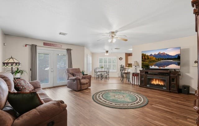121  Springtree Pkwy, Cibolo, TX 78108 — photo 19