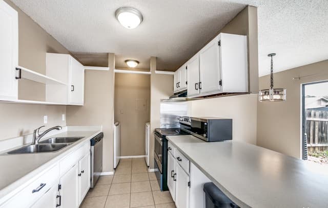 6854  Arbor Springs Dr, San Antonio, TX 78249 — photo 8