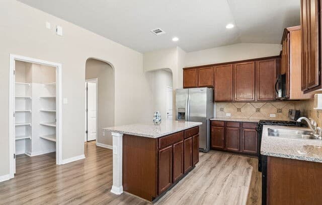 6718  Rose Farm, San Antonio, TX 78249 — photo 12