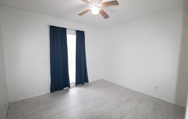 10535  Breeds Hill, San Antonio, TX 78245 — photo 14