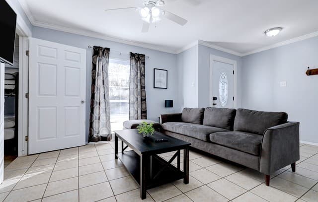 10535  Breeds Hill, San Antonio, TX 78245 — photo 6