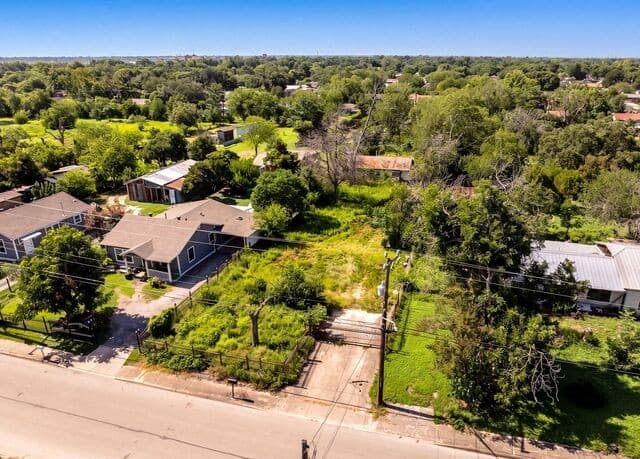 1220  Rice Rd, San Antonio, TX 78220 — photo 6