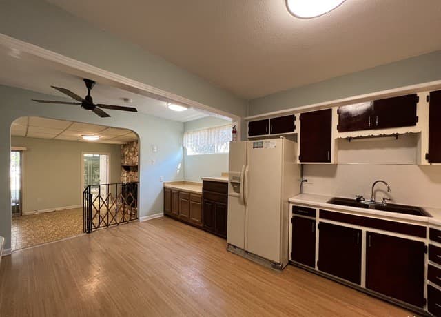 119  Mazzurana St, San Antonio, TX 78207 — photo 13