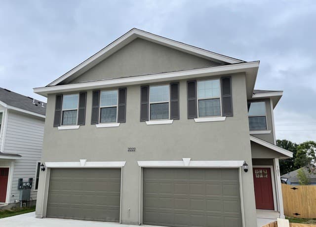 2222  Sandlewood Cv Unit 101