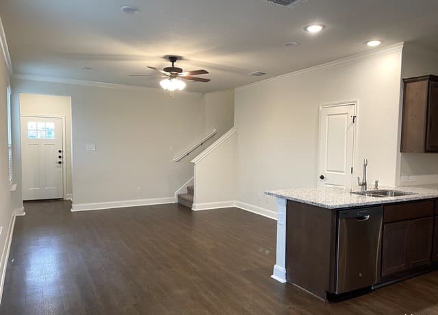 2222  Sandlewood Cv Unit 101, San Antonio, TX 78245 — photo 5