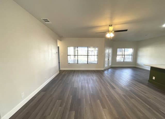 7131  Warrior Trl, San Antonio, TX 78244 — photo 2