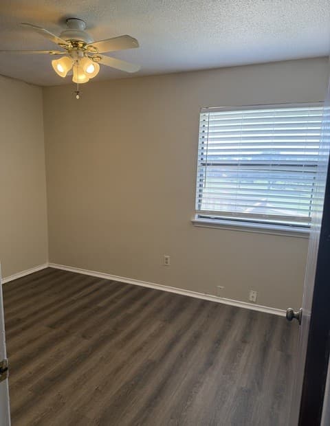 4410  Putting Grn, San Antonio, TX 78217 — photo 17