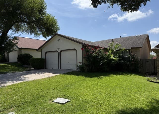 4410  Putting Grn, San Antonio, TX 78217 — photo 2