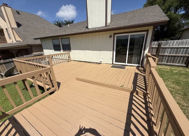 4410  Putting Grn, San Antonio, TX 78217 — photo 8