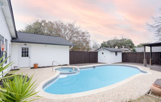 13718  Pebble Point, San Antonio, TX 78231 — photo 7