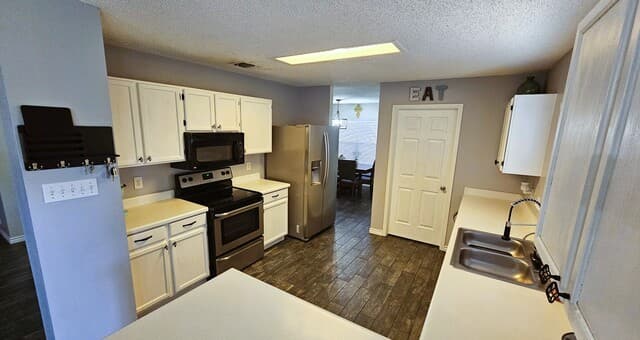 9539  Campton Farms, San Antonio, TX 78250 — photo 12