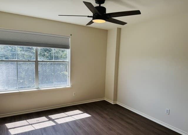 8943  Walnut Spgs, Universal City, TX 78148 — photo 18