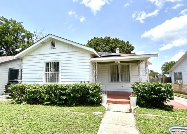 1627 Schley Ave